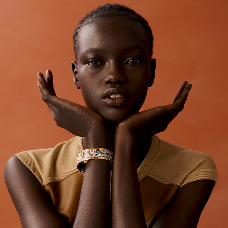 ベージュ | Hermès - エルメス-公式サイト